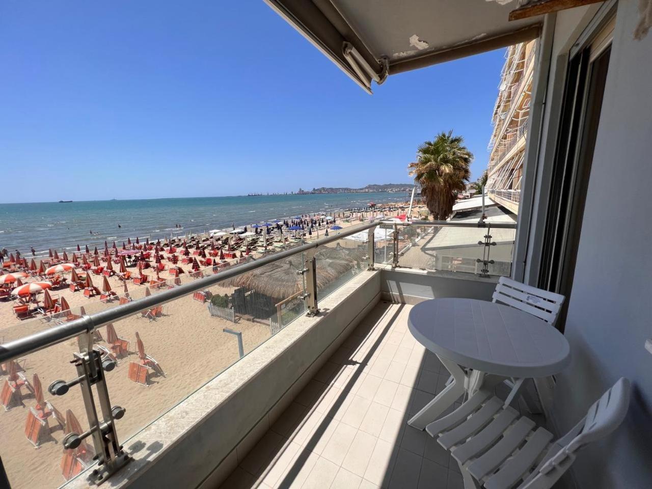 Sea View-Apartment On The Beach - Durrs2 Durrës Eksteriør bilde