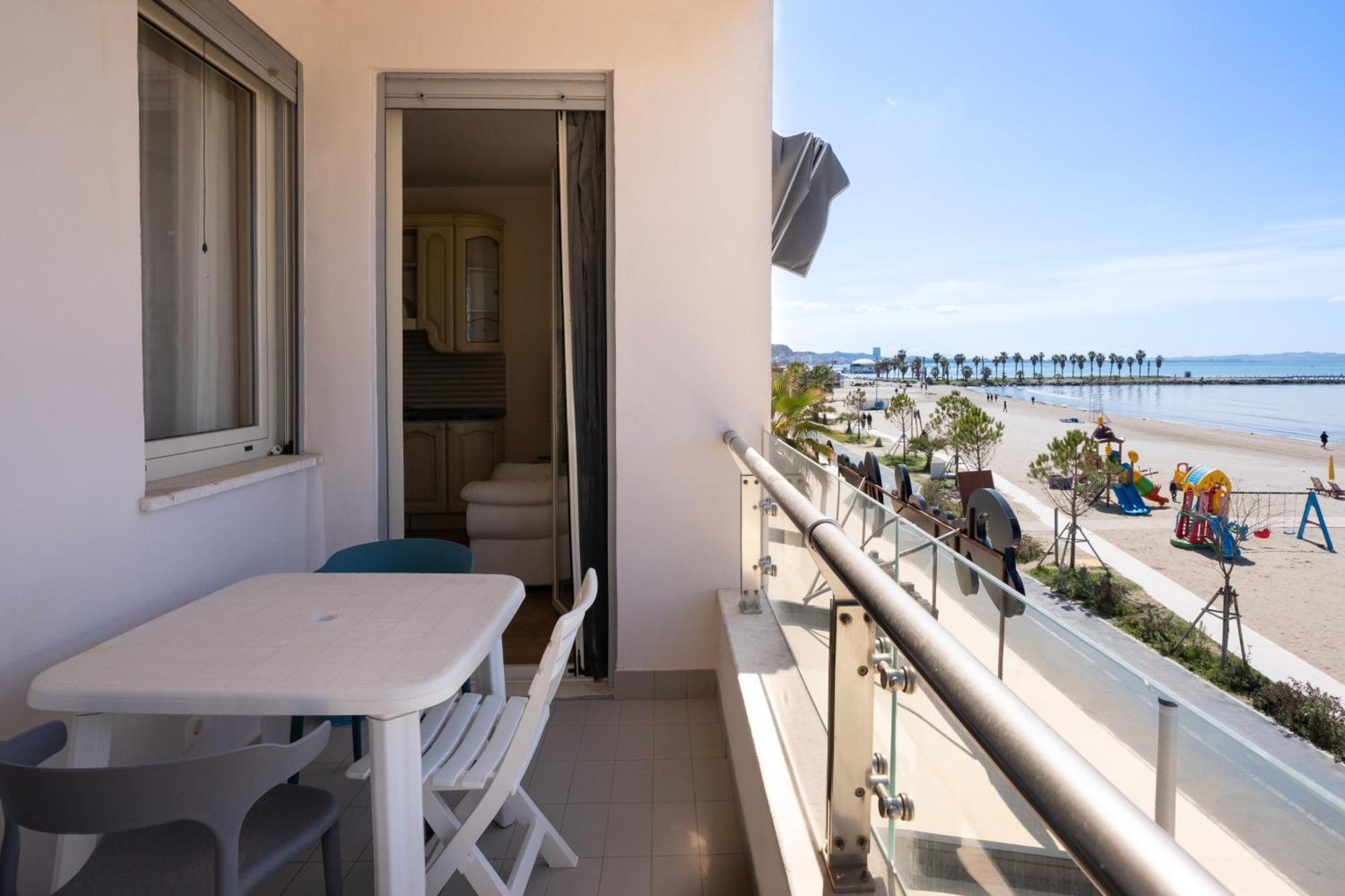 Sea View-Apartment On The Beach - Durrs2 Durrës Eksteriør bilde
